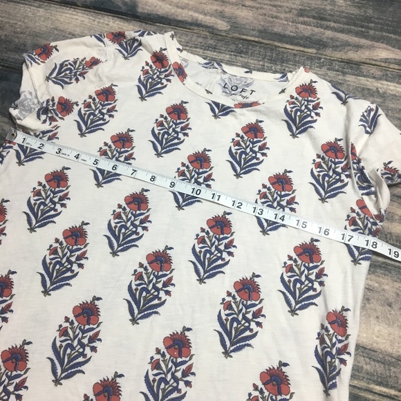 Ann Taylor LOFT Ivory Floral Vintage Soft M - Picture 4 of 6